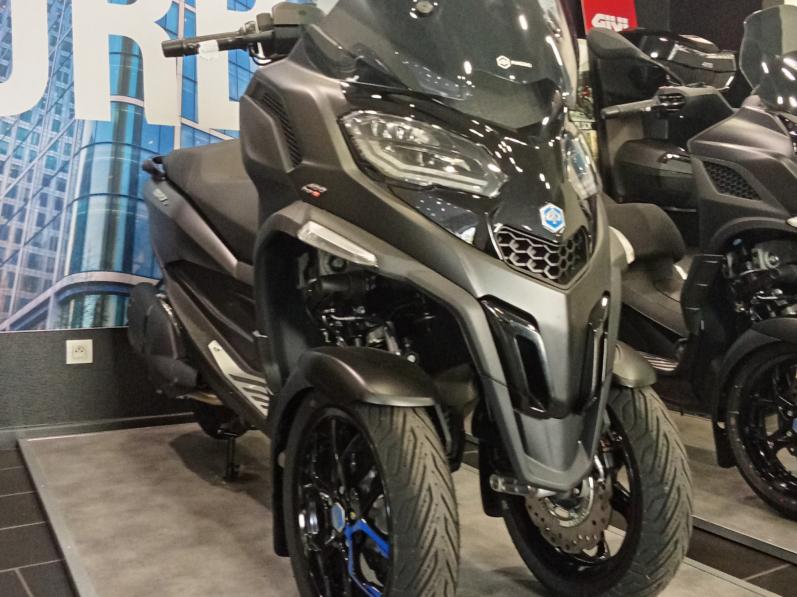 PIAGGIO MP3 400 HPE SPORT ABS ASR