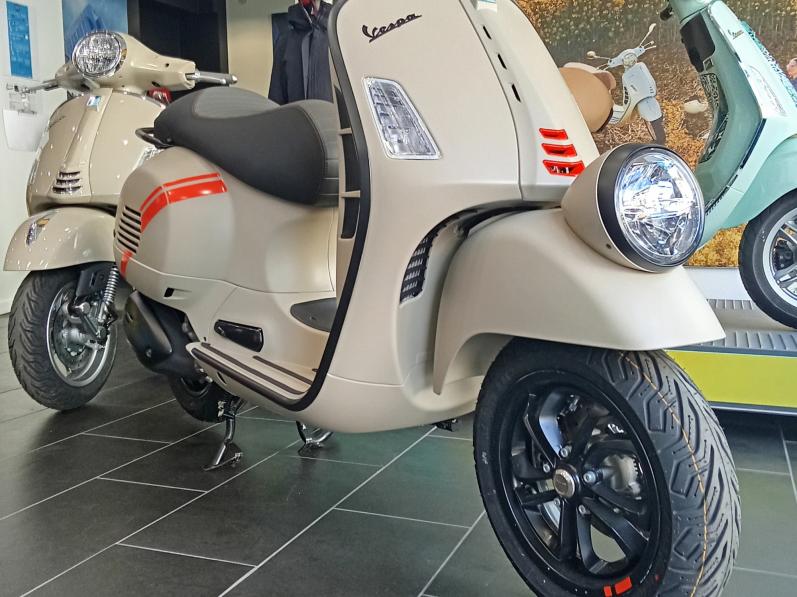 VESPA GTV 310